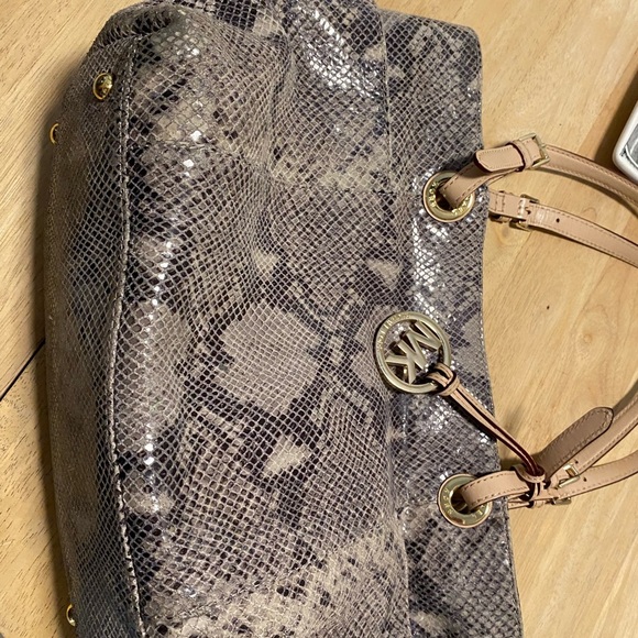Michael Kors snakeskin tote! - Picture 4 of 11